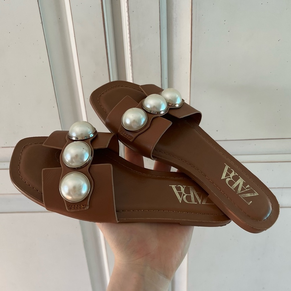 ZARA Calf Leather Slide with Pearls Sandals